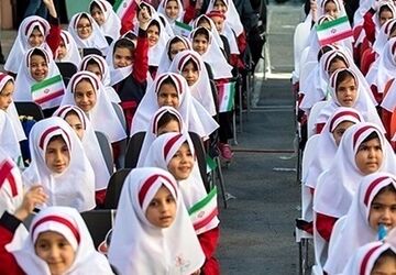 شکوفایی لبخندها در دبستان الزهرا صفاشهر 