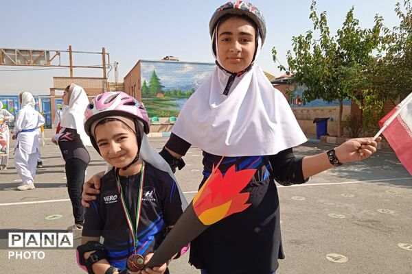 المپیاد ورزشی در دبستان بنی‌هاشمی رباط‌کریم