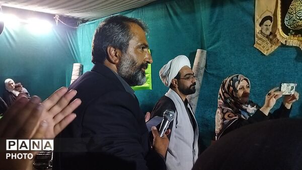 مراسم عروسی دو جوان نیشابوری در مهمانی کیلومتری  عید غدیر خم 