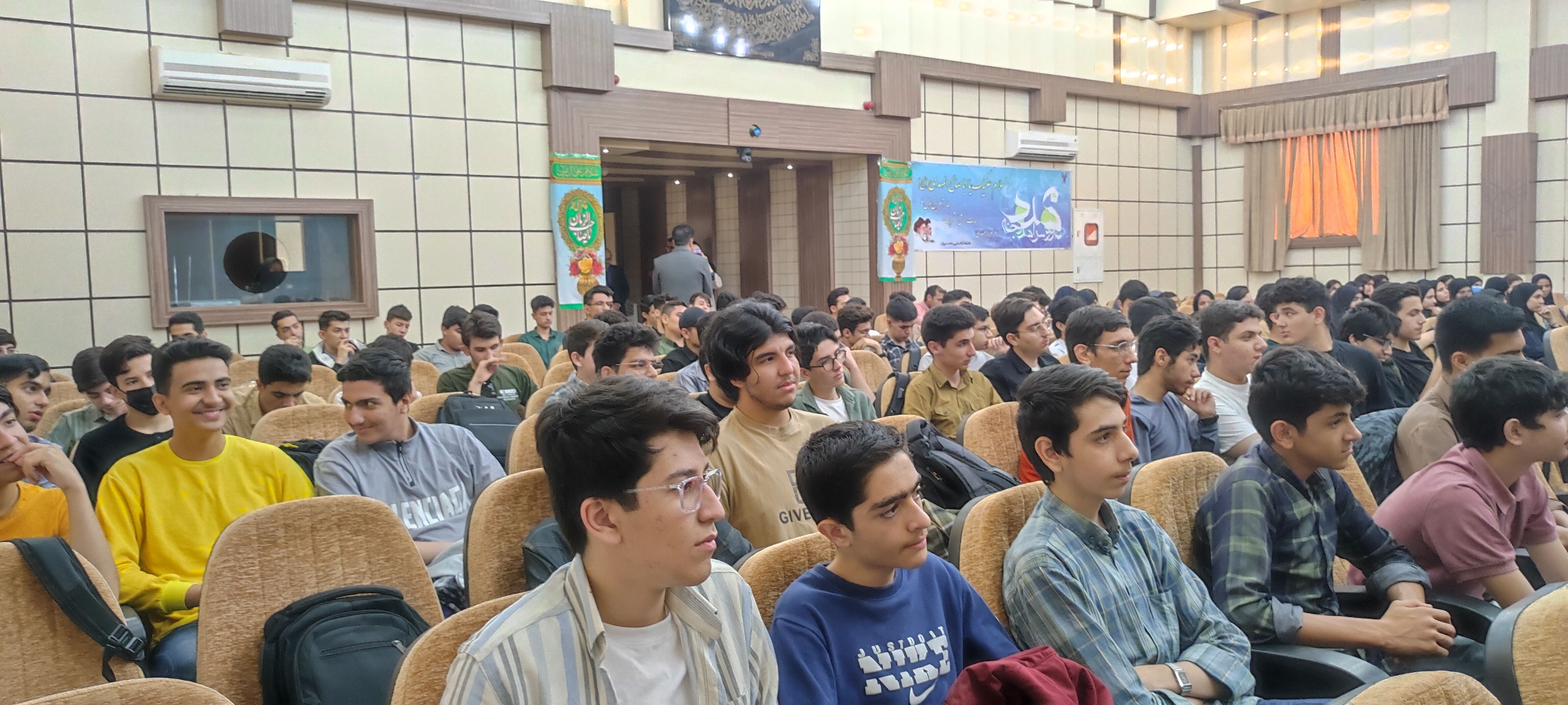 همایش بزرگ تجلیل از منتخبین المپیادهای علمی در دانشگاه آزاد شهرستان شیروان