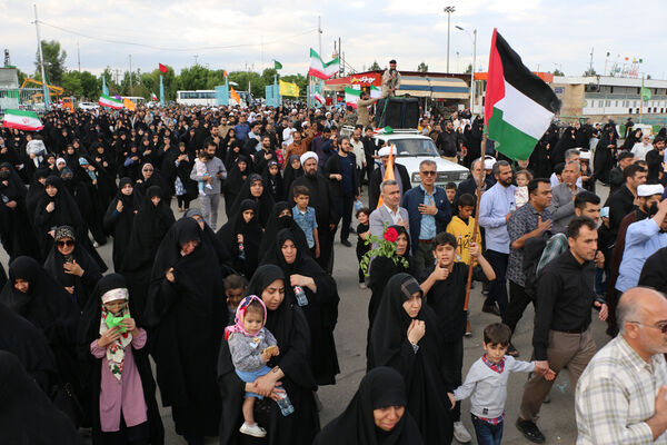 میزبانی مسجد مقدس جمکران از لاله‌های فاطمی-1
