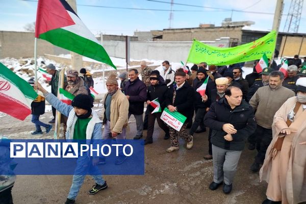 راهپیمایی ۲۲ بهمن در شهر تیتکانلو 