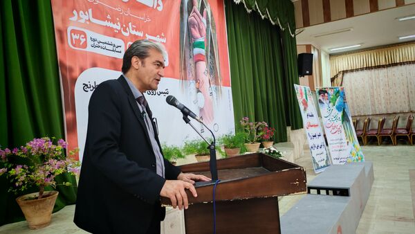 مسابقات ورزشی شطرنج دانش آموزان دوره دوم