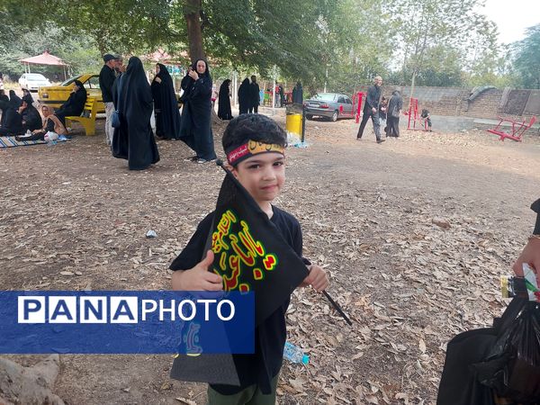 عشق‌به امام حسین همواره در دلهاست