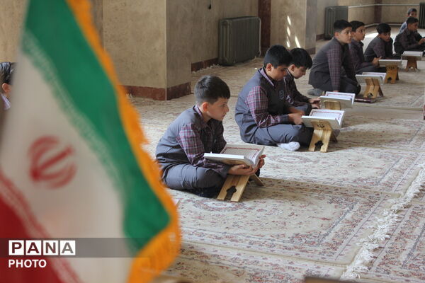 محفل انس با قرآن کریم در مدارس ۱۵ خرداد و ناطق نوری اسلامشهر 
