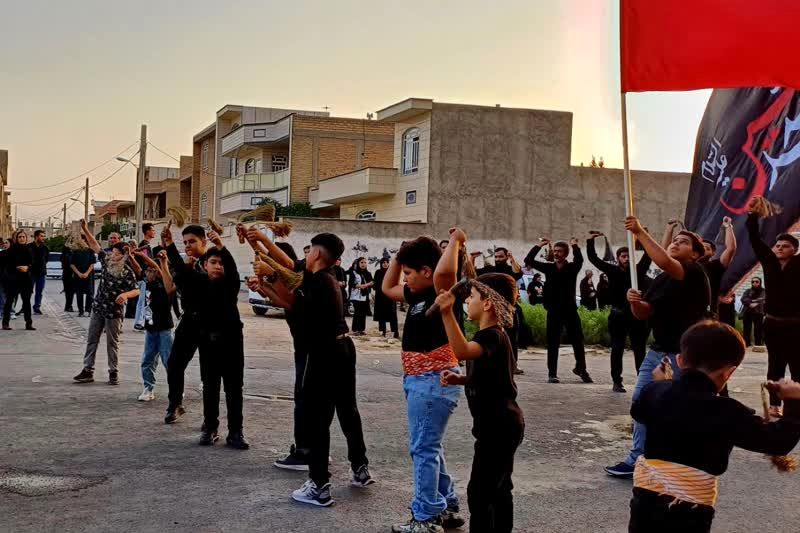  حضور پررنگ نوجوانان وجوانان در تاسوعای حسینی