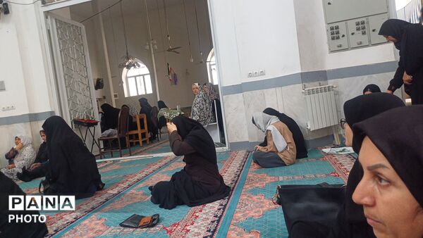 نماز جمعه شهرستان کوهدشت با اجتماع بزرگ فرهنگیان 