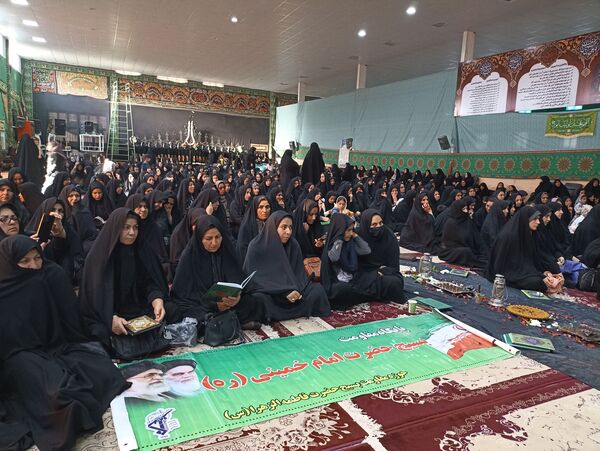 مراسم گرامیداشت یاد و خاطره شهدای خدمت به میزبانی بسیج جامعه زنان و سپاه پاسداران خلیل آباد