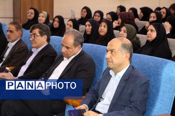 گردهمایی مدیران مدارس ناحیه 2 تبریز