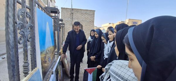 بازدید دانش‌آموزان دبیرستان فضیلت از موزه فاروج