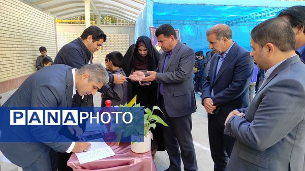 آزادی ۱۰ زندانی جرائم غیرعمد در نخستین جشن گلریزان دانش‌آموزی و اولیاء چناران