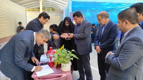 آزادی ۱۰ زندانی جرائم غیرعمد در نخستین جشن گلریزان دانش‌آموزی و اولیاء چناران