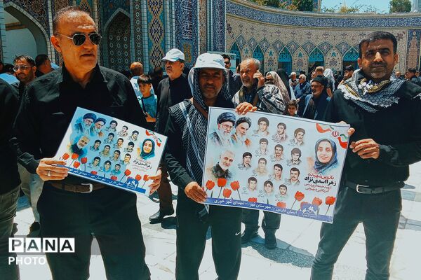 وداع تاریخی با رهبر شهید در مشهدالرضا