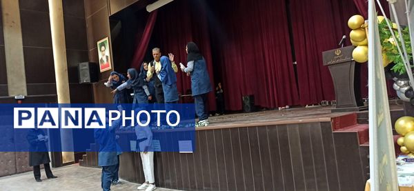 اختتامیه مسابقات ورزشی آموزشگاه هیhت امنایی ضحی ۲ در سالن غدیر شیروان