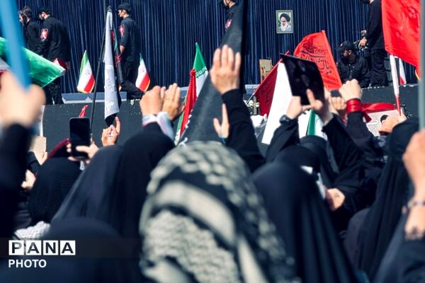 تهران، میعادگاه وداع یک ملت با پدر امت