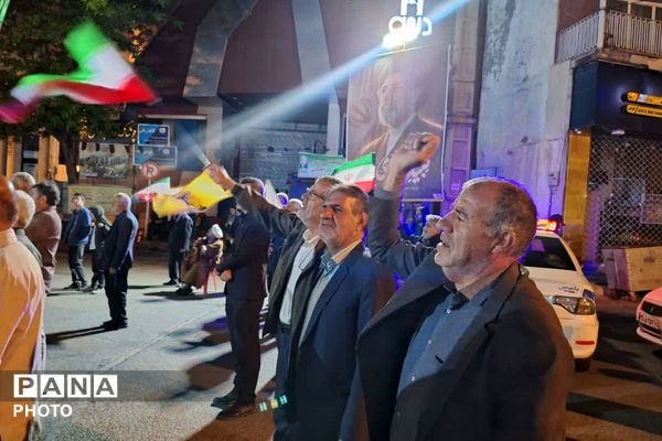 فیروزکوه در صدمین شب استقامت