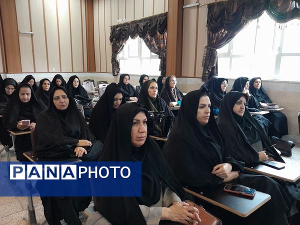 اولین نشست هم‌اندیشی مدیران مدارس مقطع متوسطه اول شهرستان تربت حیدریه 