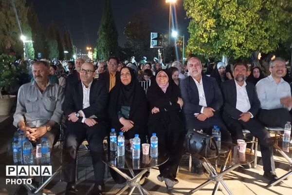 شب شعر طنز شیرازخند ۴