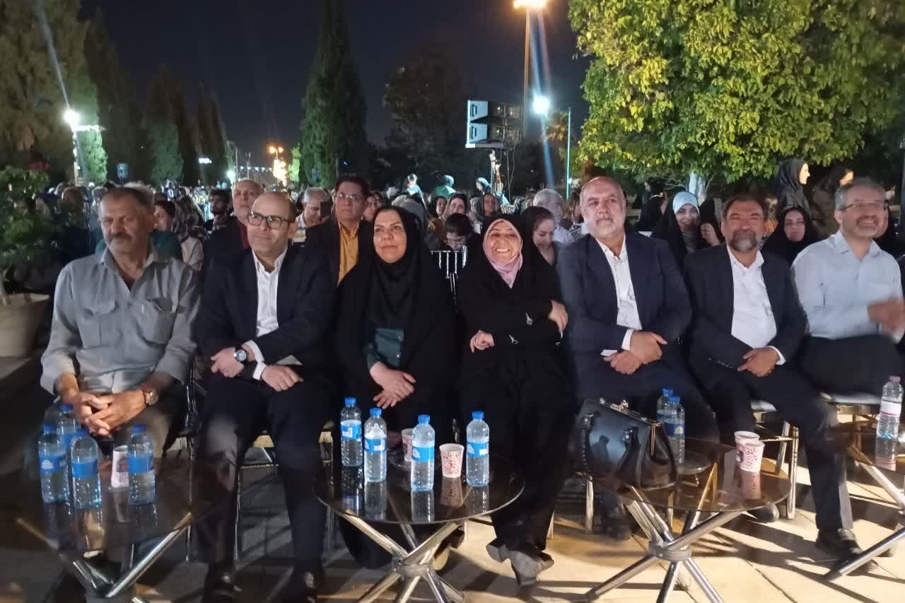 شب شعر طنز شیرازخند ۴