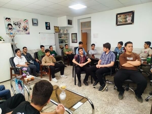 دیدار روسای انجمن اسلامی مدارس شهرستان کاشمر با معاون پرورشی و تربیت بدنی کاشمر