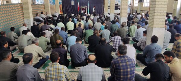 مردم حاجی‌‌‌آباد در جواب اسرائیل پای در خیابان‌ها نهادند