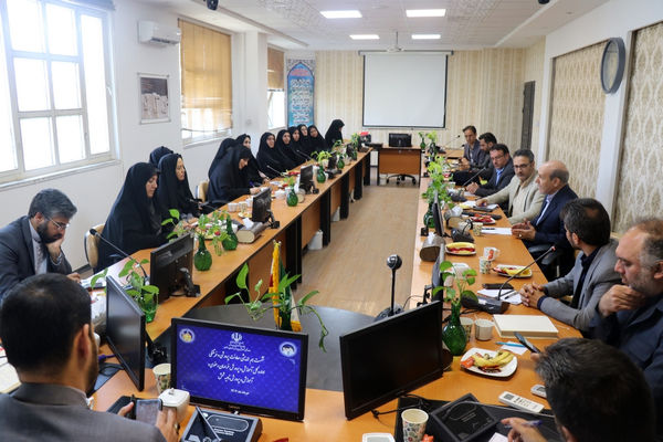 نشست و هم‌‌اندیشی معاون پرورشی و فرهنگی اداره‌کل آموزش و پرورش با ناحیه 6 مشهد