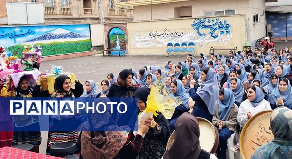طلوع فرهنگ مازندران در دبیرستان شهید بهداشت قائمشهر