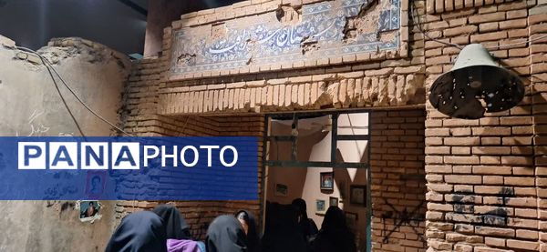 بازدید دانش‌آموزان پایه نهم دبیرستان دخترانه ابویی‌نژاد از موزه دفاع مقدس