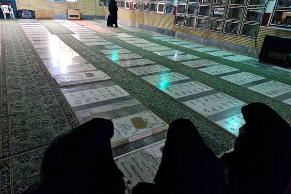 حماسه ۹ دی زنده است؛ ورامینی‌ها بار دیگر با ولایت، پیمان بستند