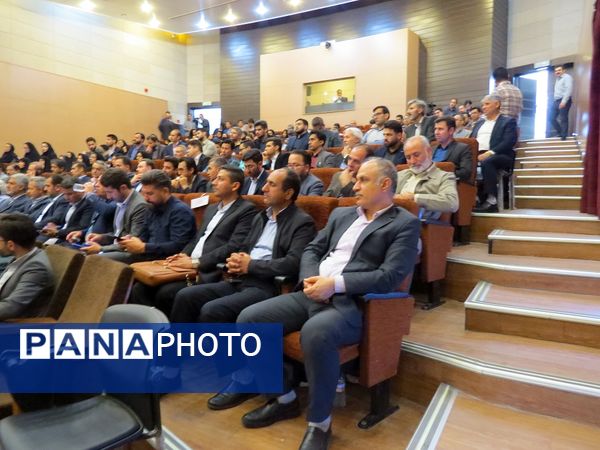 آیین تجلیل از معلمان نمونه استانی در بجنورد