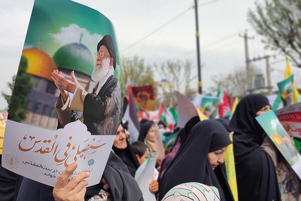 حضور پرشور مردم و مسئولان رباط کریم در راهپیمایی روز قدس