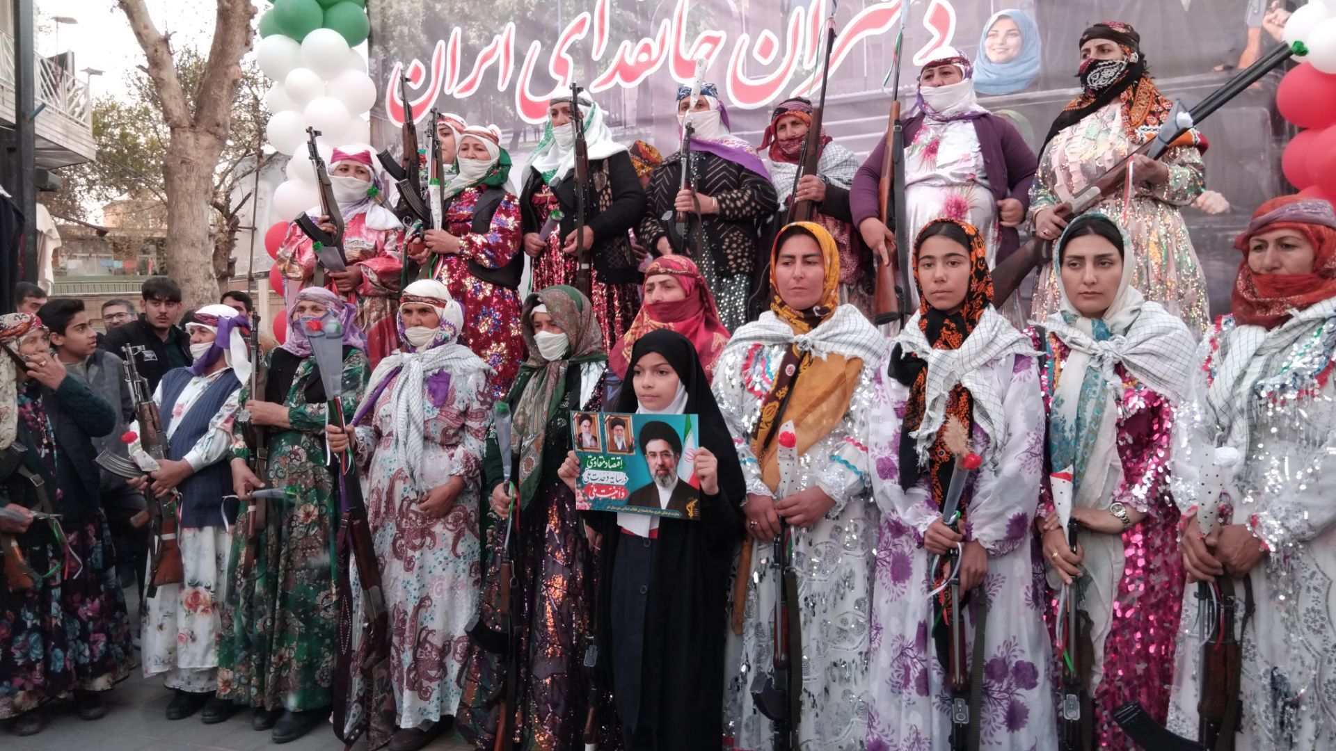 اجتماع و رزمایش بزرگ 2000 نفری دختران جانفدای اهر
