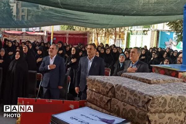 آیین نواختن زنگ مهر با حضور مدیر آموزش و پرورش ناحیه دو شهرری 