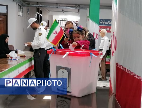 حضور حماسی مردم غیور بیرجندی در انتخابات 