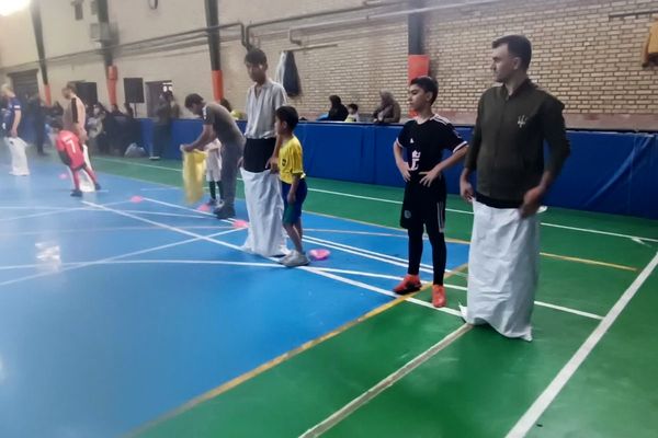 مسابقه ورزشی «روز پدر و پسری» طرح شهید خرازی در دبستان پسرانه علامه طباطبایی پیشوا