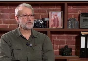 آمریکایی‌ها اصرار دارند درباره صنعت موشکی هم مذاکره کنیم