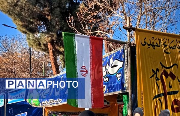 مهمانی کیلومتری اعیاد شعبانیه در خیابان امام خمینی نیشابور 