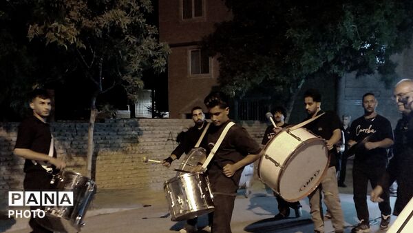 عزاداری پرشور مردم سامن در سوگ امام حسین (ع)