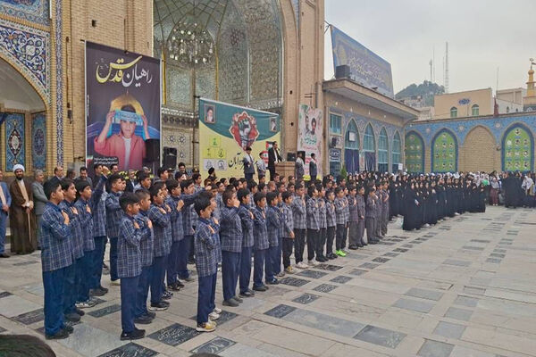 راهپیمایی استکبارستیزی شهرستان پیشوا در روز دانش‌آموز