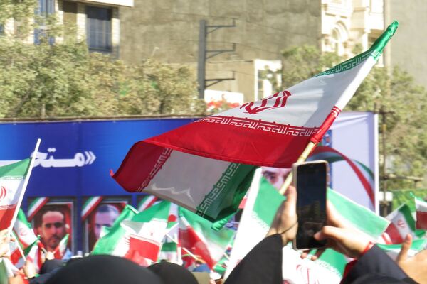 تجلی اتحاد دانش‌آموزان اسلامشهر در ۱۳ آبان