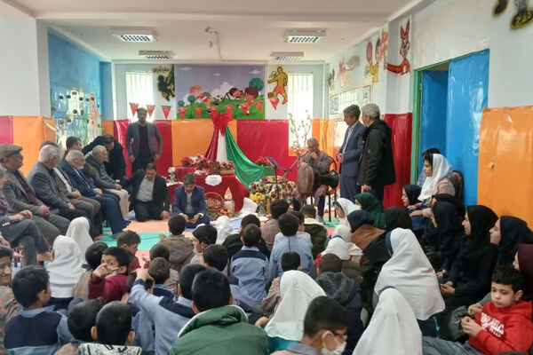 تجلیل از دانش‌آموزان با نیازهای ویژه دبستان بهار آزادی شهرستان آباده