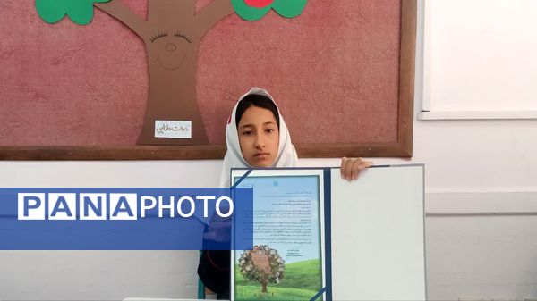 نمایشگاه درون‌مدرسه‌ای دست‌سازه‌های دانش‌آموزی مدارس با نیازهای ویژه