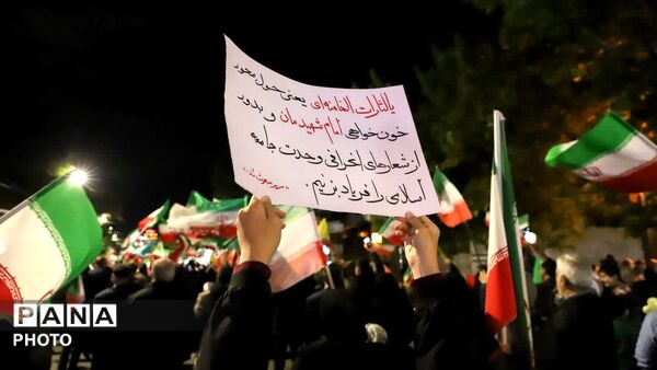 نود و سه شب بی‌قراری یک ملت بیدار