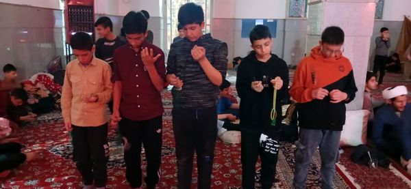 اعتکاف دانش‌آموزی مسجد مصلی اصفهان