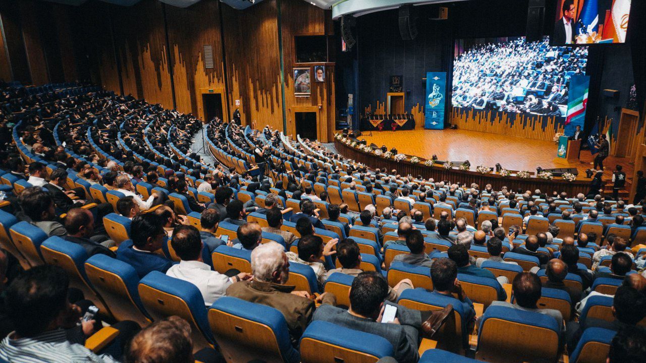 آیینه‌ تلاش کارمندان دانشگاه فردوسی مشهد(۲)