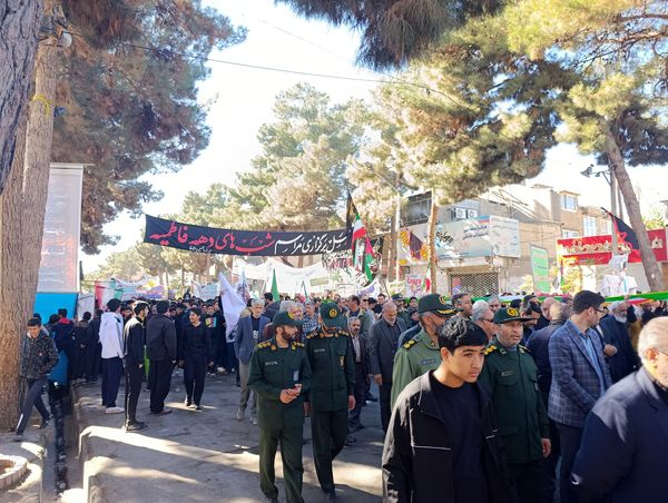 فریاد استقلال و آزادی در طنین ۱۳ آبان در تربت حیدریه