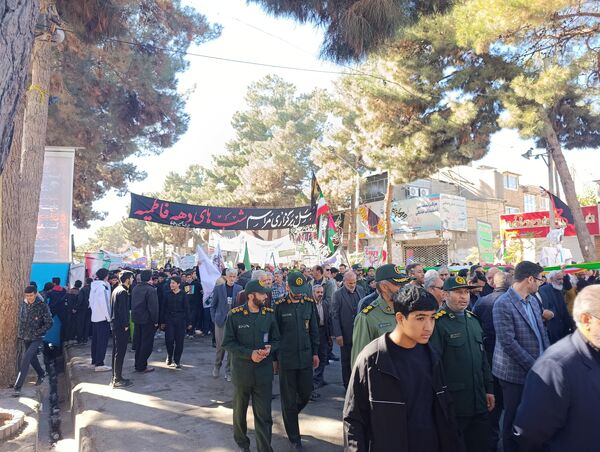 فریاد استقلال و آزادی در طنین ۱۳ آبان در تربت حیدریه