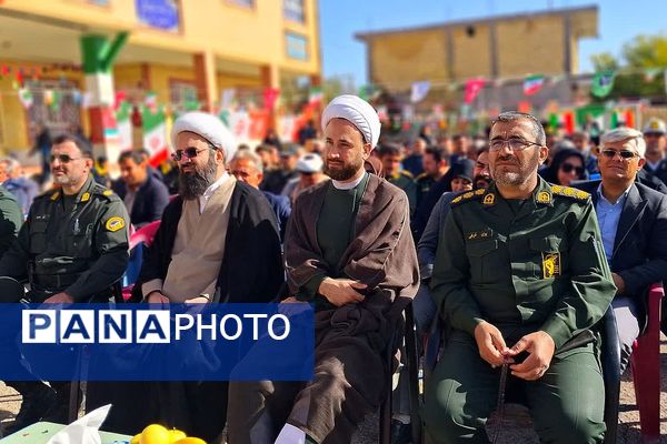 طنین زنگ انقلاب در مدرسه فرزانگان شهرستان باشت