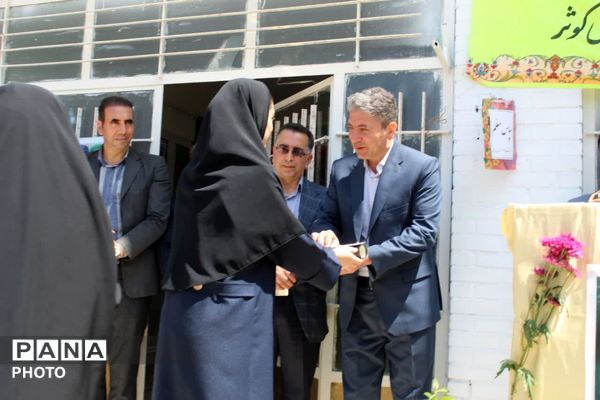زنگ سپاس معلم در فاروج به صدا در آمد 