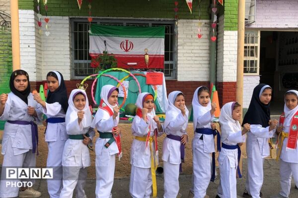 المپیاد درون‌مدرسه‌ای در مدرسه شهید سیاح مقدم رباط کریم